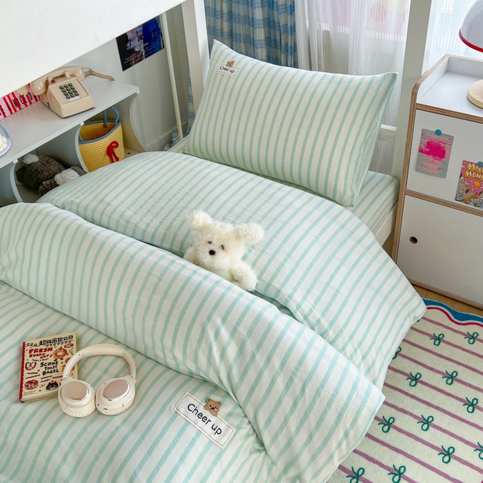 91家纺网 家纺一手货源 找家纺 佳笠家居 2025新款kimi熊系列A类宿舍全棉纯棉色织水洗棉被套单被套被套单件 野原-绿