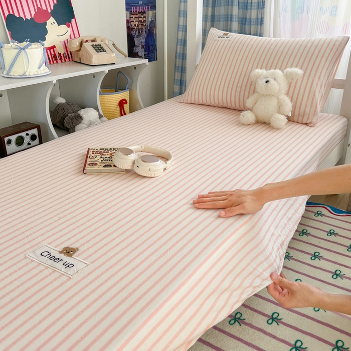 91家纺网 家纺一手货源 找家纺 佳笠家居 2025新款kimi熊系列A类宿舍全棉纯棉色织水洗棉被套单被套被套单件 幽径-粉