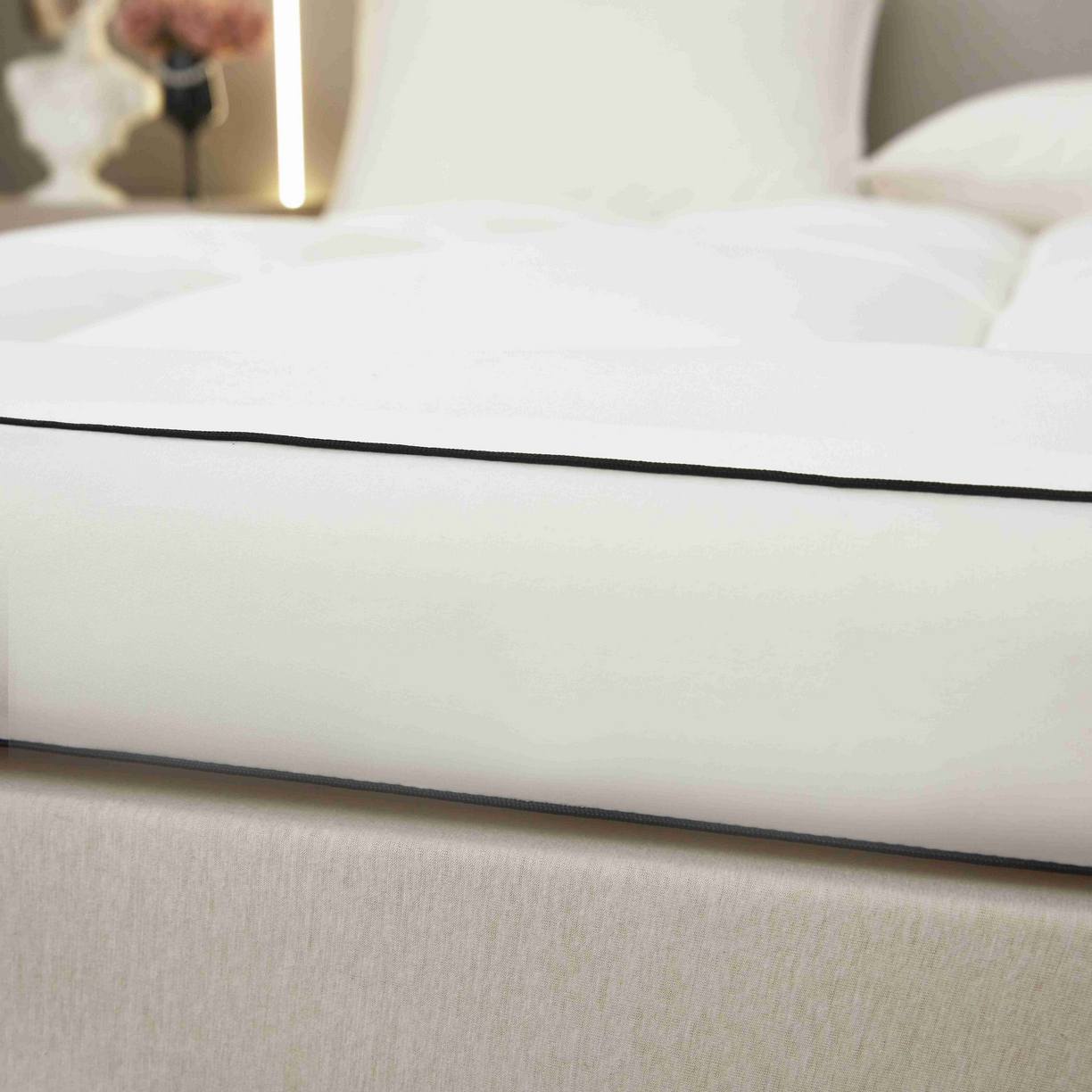 91家纺网 家纺一手货源 找家纺 恒科家纺 2025新款加厚立体整张棉酒店学生床垫抗菌云尚亲肤软床垫 山峰白