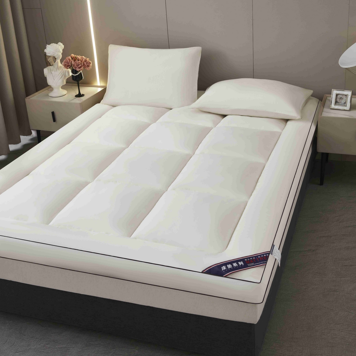 91家纺网 家纺一手货源 找家纺 恒科家纺 2025新款加厚立体整张棉酒店学生床垫抗菌云尚亲肤软床垫 山峰白
