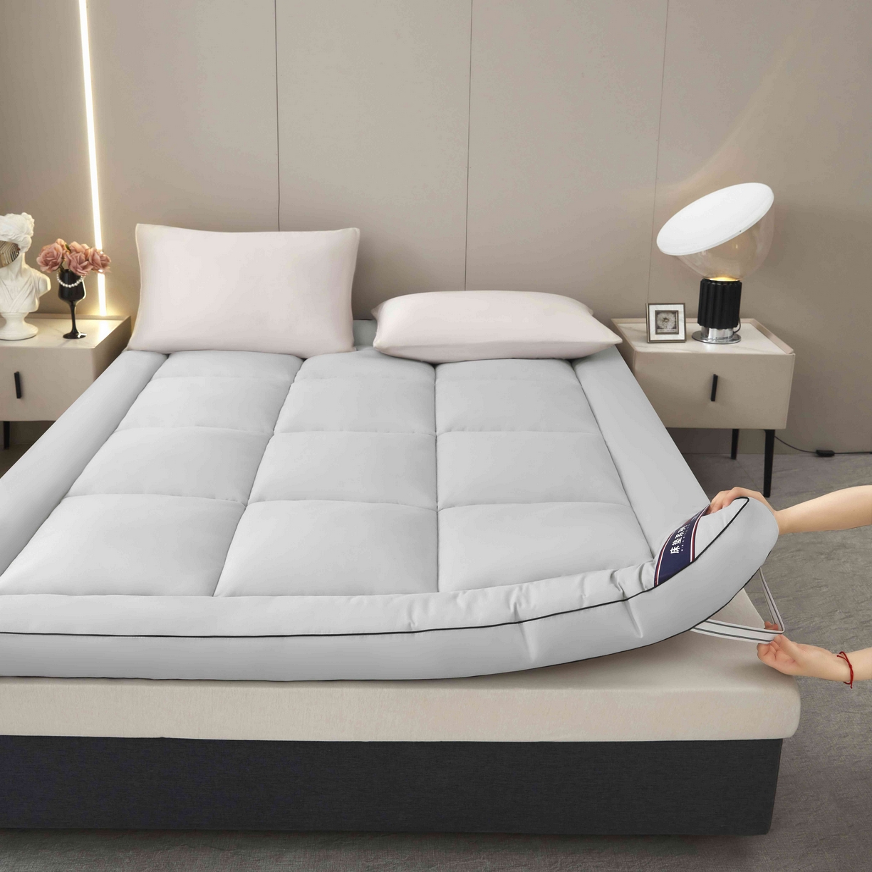 91家纺网 家纺一手货源 找家纺 恒科家纺 2025新款加厚立体整张棉酒店学生床垫抗菌云尚亲肤软床垫 山峰灰