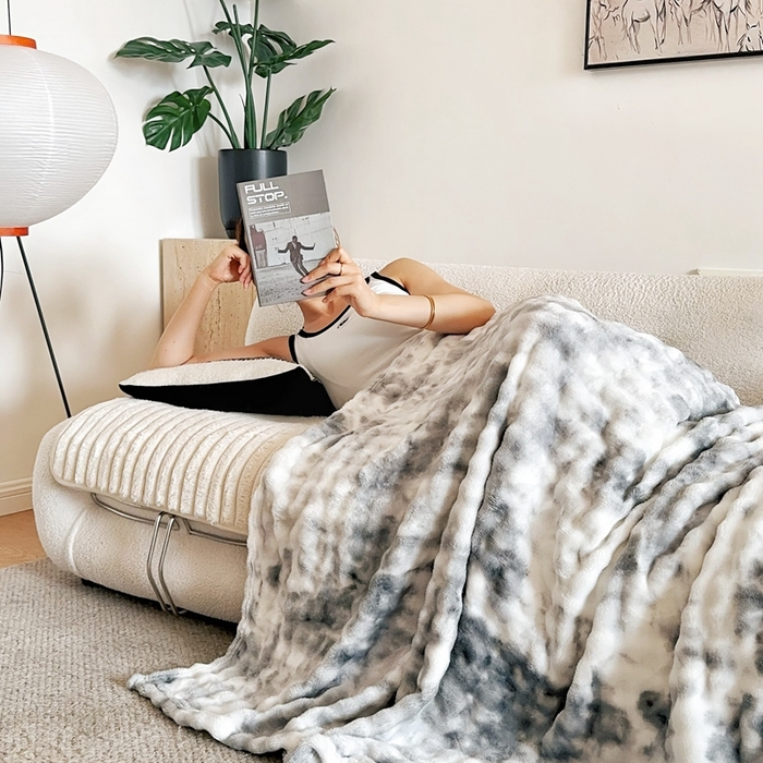 91家纺网 家纺一手货源 找家纺 （总）兜米2025新款泡泡毛毯