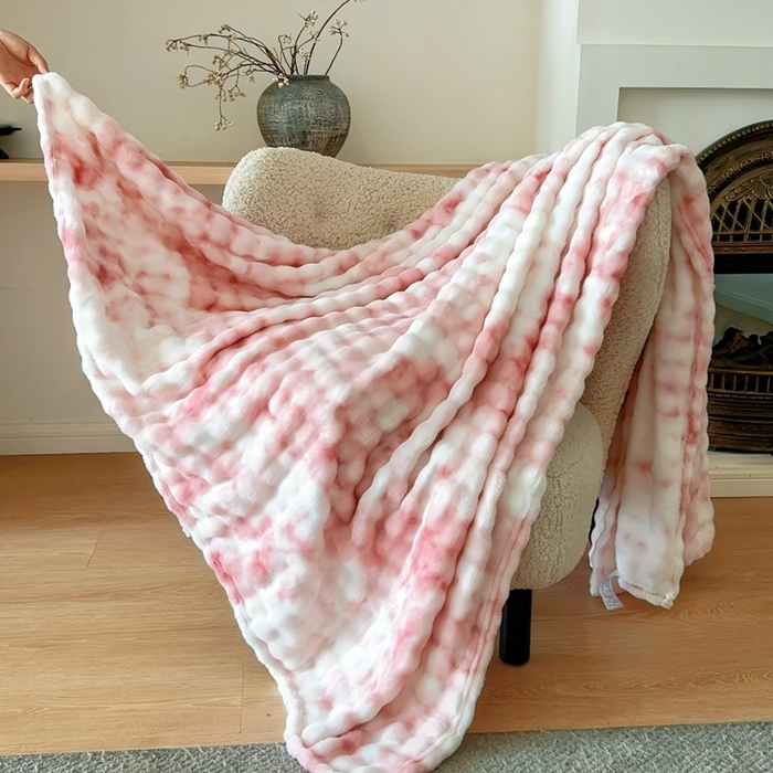 91家纺网 家纺一手货源 找家纺 兜米2025新款泡泡毛毯 炫彩粉