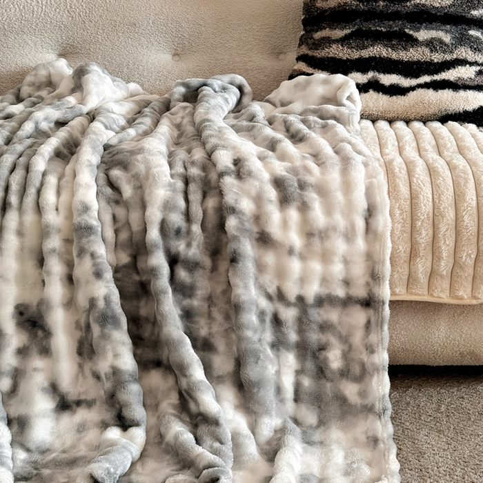 91家纺网 家纺一手货源 找家纺 兜米2025新款泡泡毛毯 炫彩灰