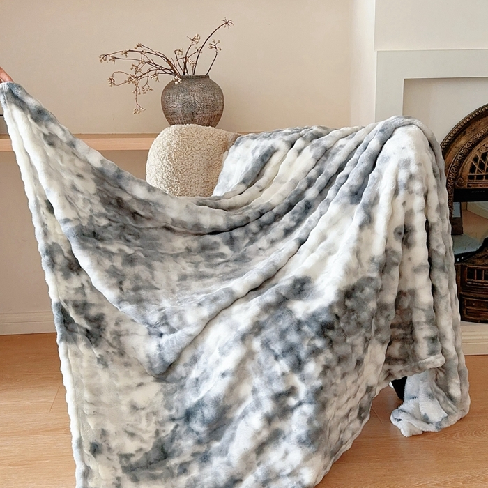 91家纺网 家纺一手货源 找家纺 兜米2025新款泡泡毛毯 炫彩灰