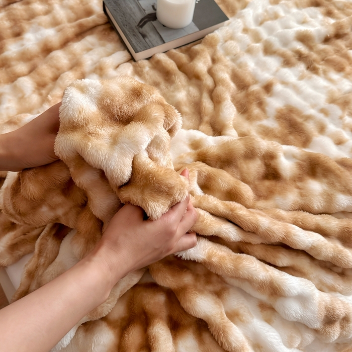 91家纺网 家纺一手货源 找家纺 兜米2025新款泡泡毛毯 炫彩咖