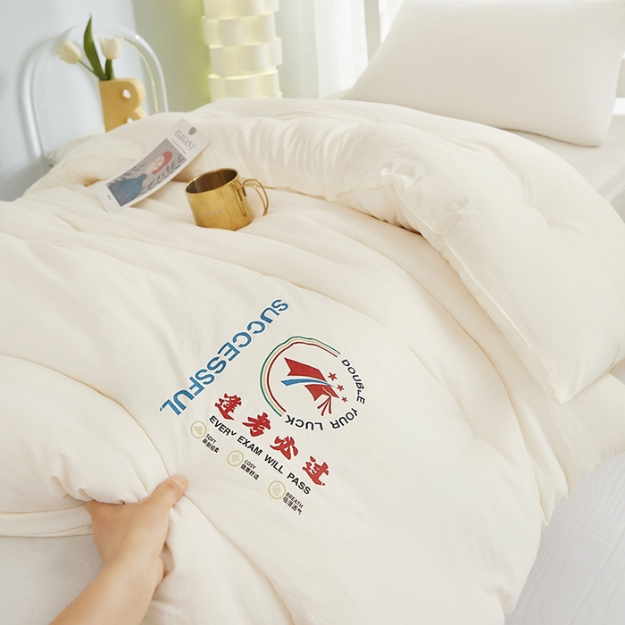 91家纺网 家纺一手货源 找家纺 恒科家纺 2025新款单品单被学生季大豆被春秋被四季被薄被冬被学生被子母被被子被芯夏被 山峰-逢考必过