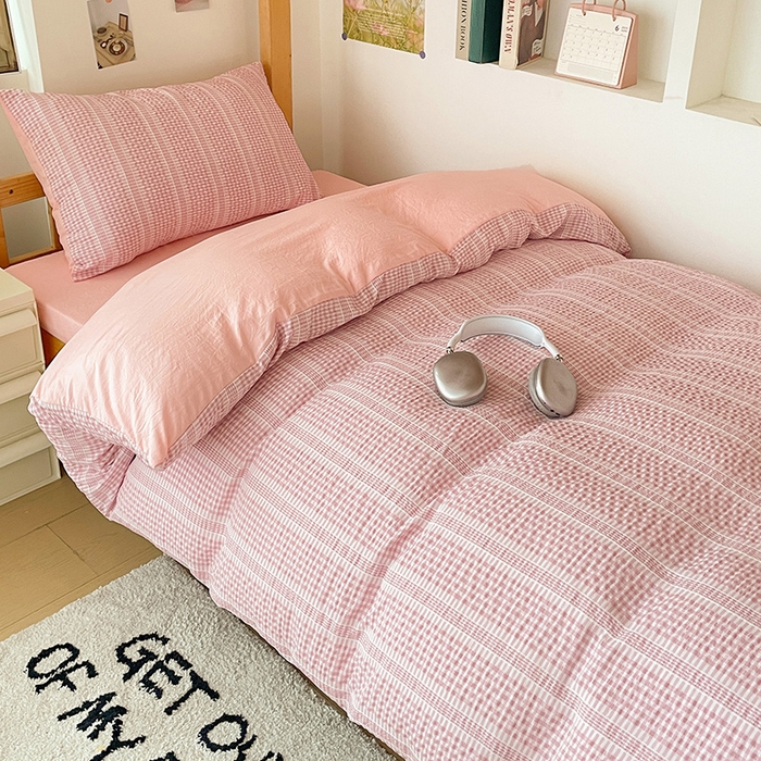 91家纺网 家纺一手货源 找家纺 （总）卡普家居 2025新款阳离子公主格学生三件套