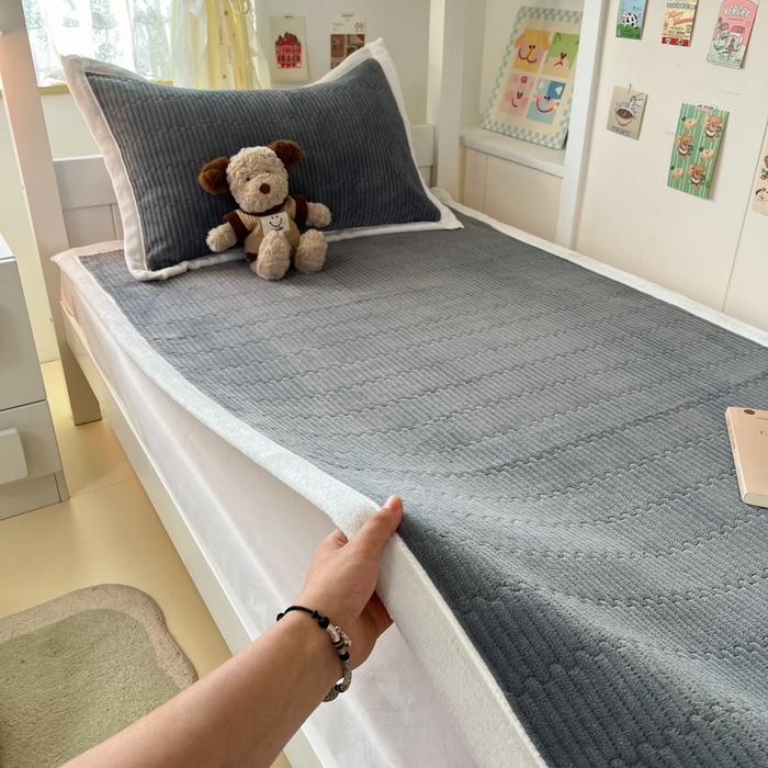 91家纺网 家纺一手货源 找家纺 （总）川悦生活2025 新款A类印花牛奶绒床垫加厚绒保暖床护垫