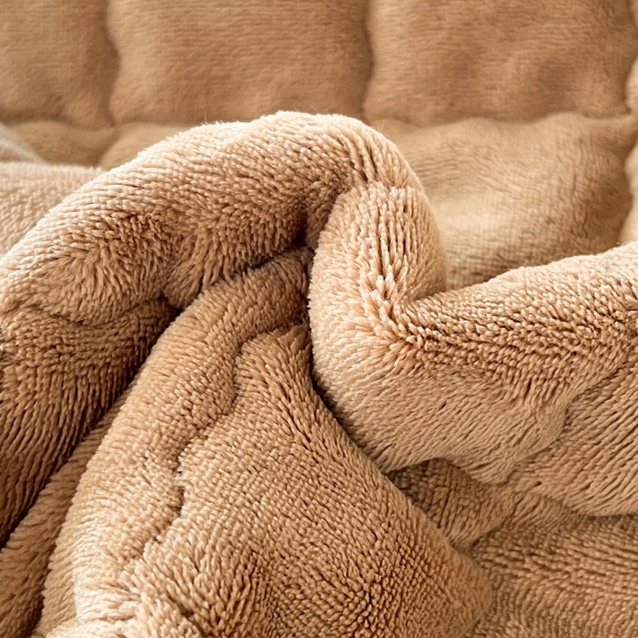 91家纺网 家纺一手货源 找家纺 川悦生活2025 新款A类印花牛奶绒床垫加厚绒保暖床护垫 吉木-暖咖