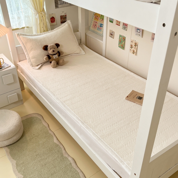 91家纺网 家纺一手货源 找家纺 川悦生活2025 新款A类印花牛奶绒床垫加厚绒保暖床护垫 晴空-奶茶