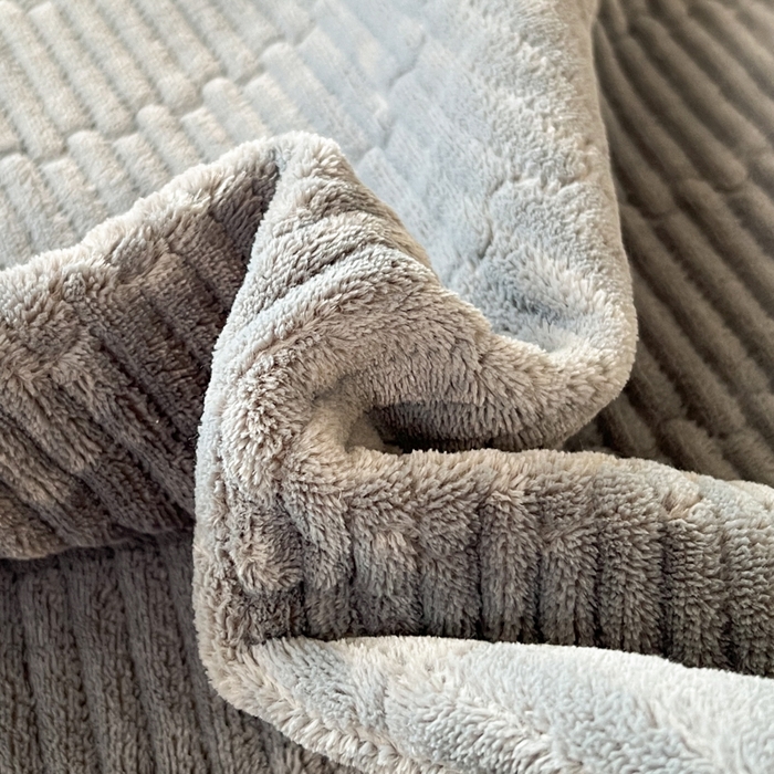 91家纺网 家纺一手货源 找家纺 川悦生活2025 新款A类印花牛奶绒床垫加厚绒保暖床护垫 晴空-暖灰