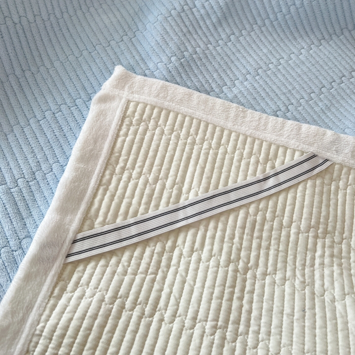 91家纺网 家纺一手货源 找家纺 川悦生活2025 新款A类印花牛奶绒床垫加厚绒保暖床护垫 晴空-青色