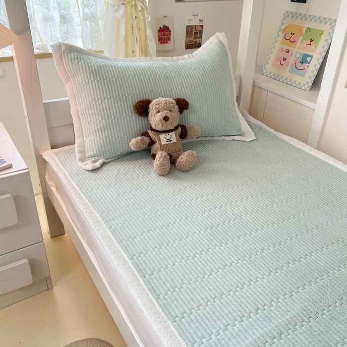 91家纺网 家纺一手货源 找家纺 川悦生活2025 新款A类印花牛奶绒床垫加厚绒保暖床护垫 晴空-轻水