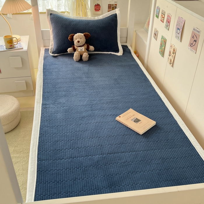 91家纺网 家纺一手货源 找家纺 川悦生活2025 新款A类印花牛奶绒床垫加厚绒保暖床护垫 晴空-深蓝