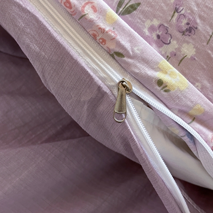 91家纺网 家纺一手货源 找家纺 妖妖家纺2025云感双层纱学生三件套 春藤语