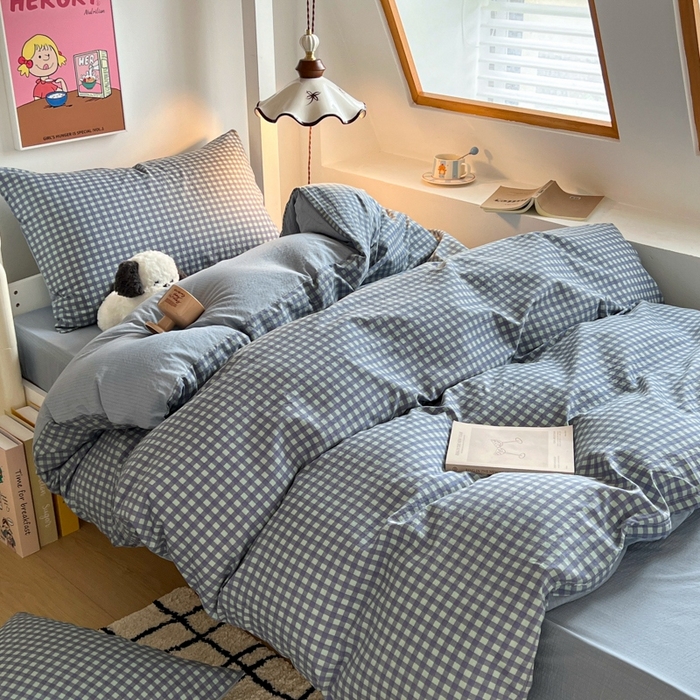 91家纺网 家纺一手货源 找家纺 妖妖家纺2025云感双层纱学生三件套 海盐格