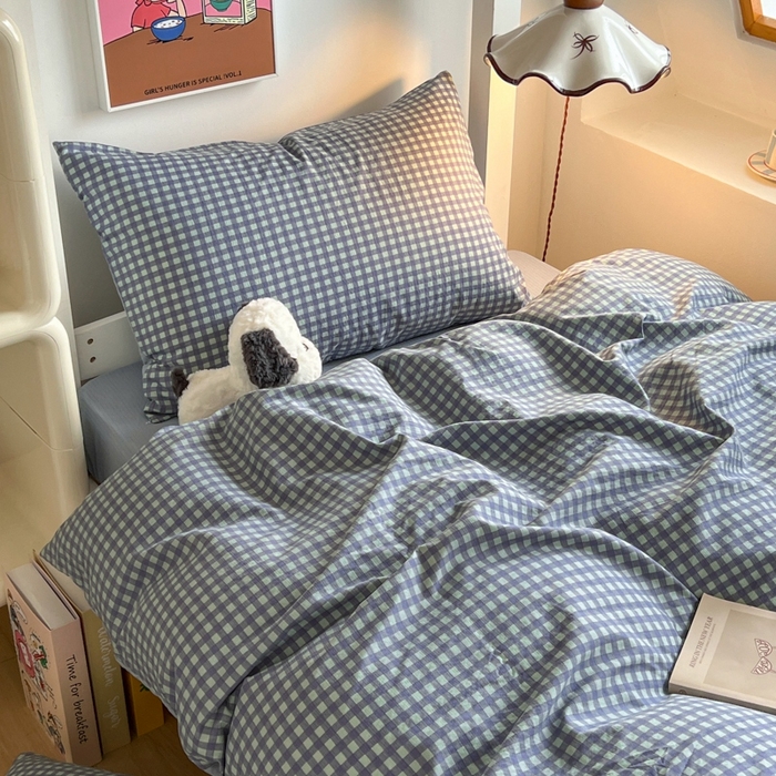 91家纺网 家纺一手货源 找家纺 妖妖家纺2025云感双层纱学生三件套 海盐格