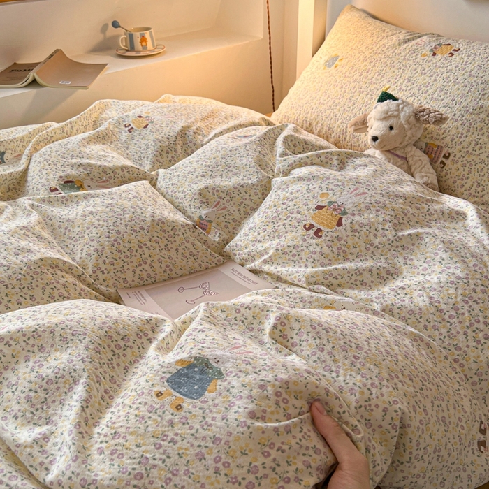 91家纺网 家纺一手货源 找家纺 妖妖家纺2025云感双层纱学生三件套 花点兔