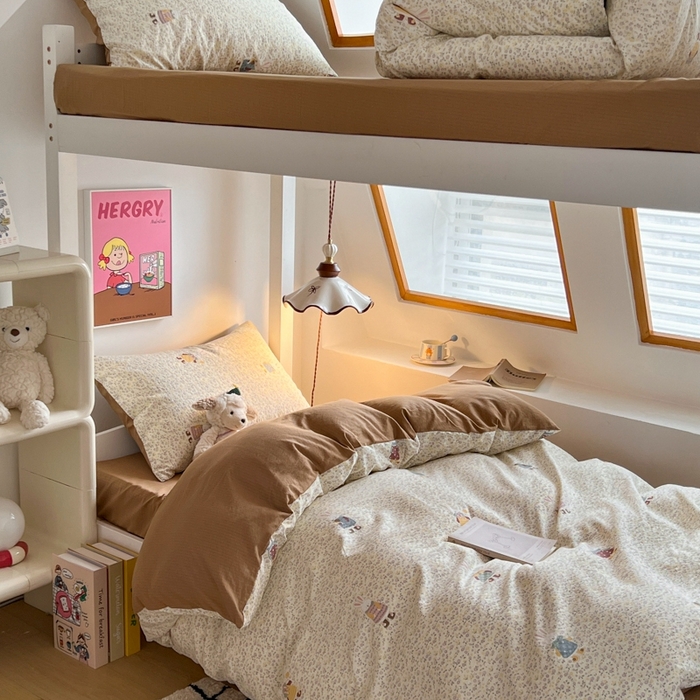 91家纺网 家纺一手货源 找家纺 妖妖家纺2025云感双层纱学生三件套 花点兔