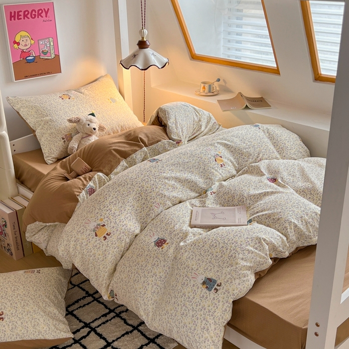 91家纺网 家纺一手货源 找家纺 妖妖家纺2025云感双层纱学生三件套 花点兔