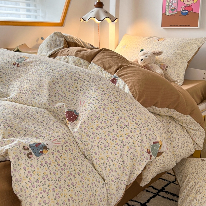 91家纺网 家纺一手货源 找家纺 妖妖家纺2025云感双层纱学生三件套 花点兔