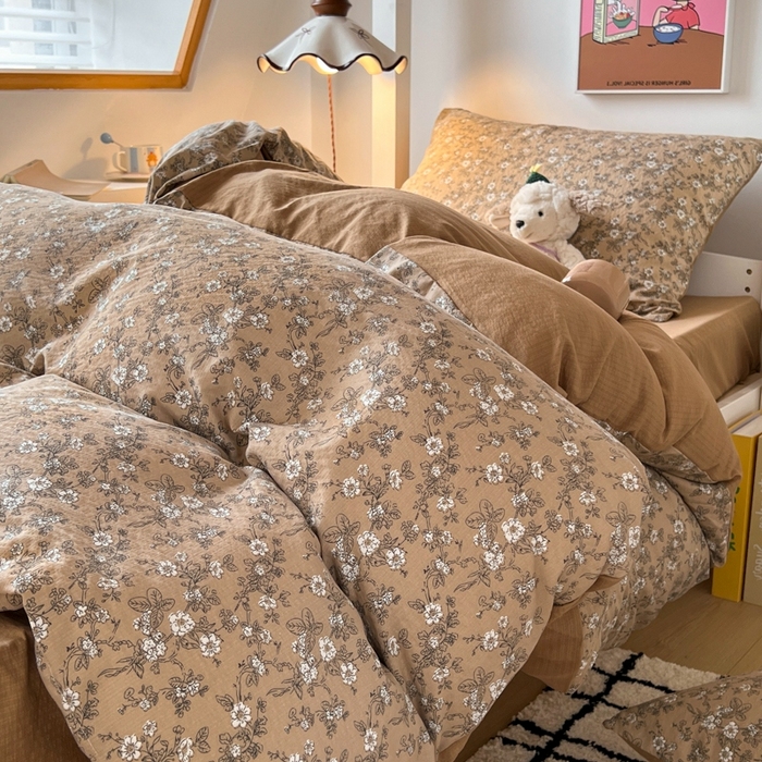 91家纺网 家纺一手货源 找家纺 妖妖家纺2025云感双层纱学生三件套 花间语