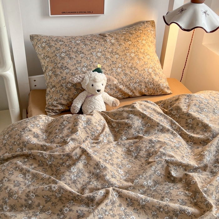 91家纺网 家纺一手货源 找家纺 妖妖家纺2025云感双层纱学生三件套 花间语