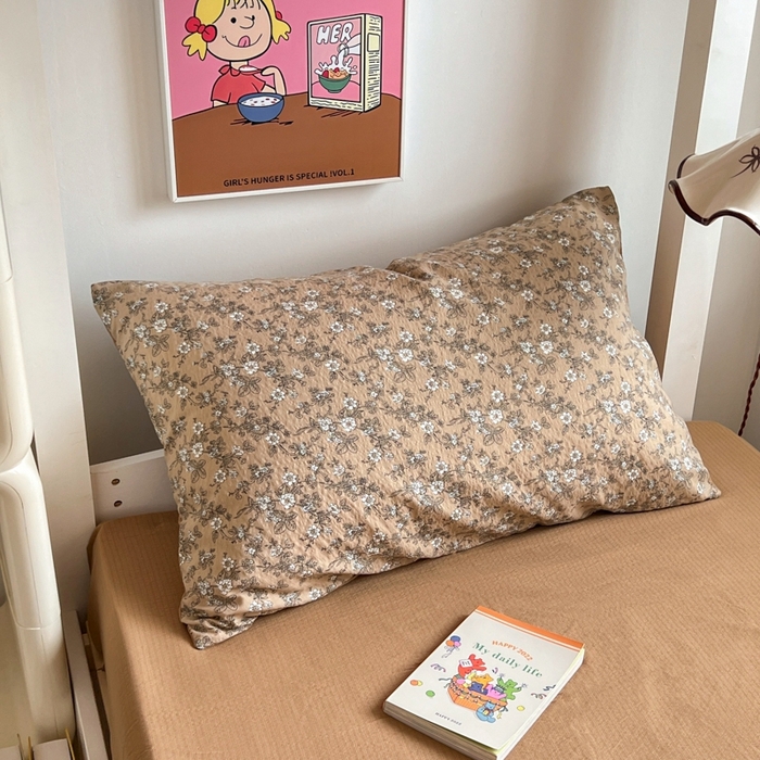 91家纺网 家纺一手货源 找家纺 妖妖家纺2025云感双层纱学生三件套 花间语