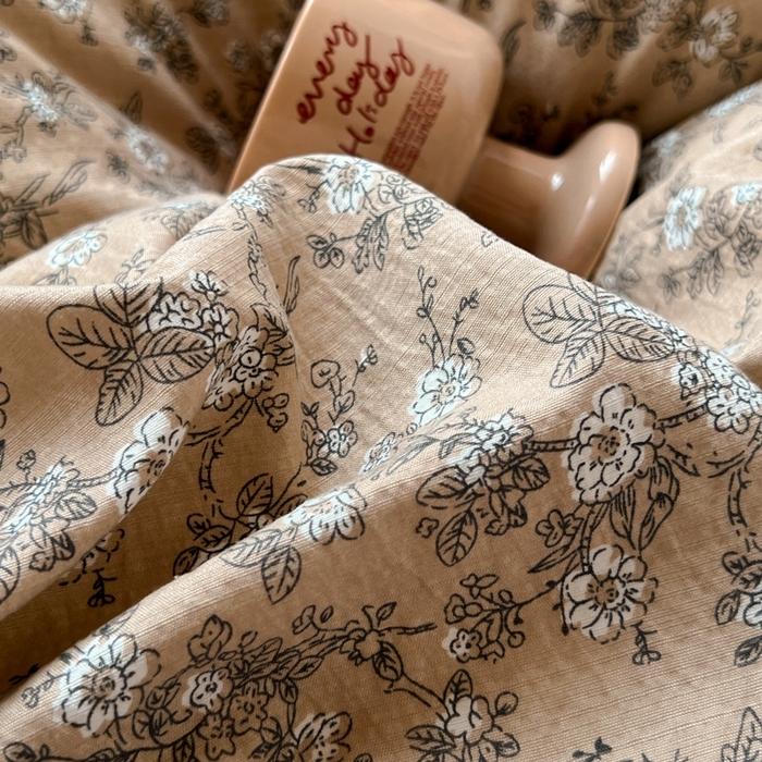 91家纺网 家纺一手货源 找家纺 妖妖家纺2025云感双层纱学生三件套 花间语