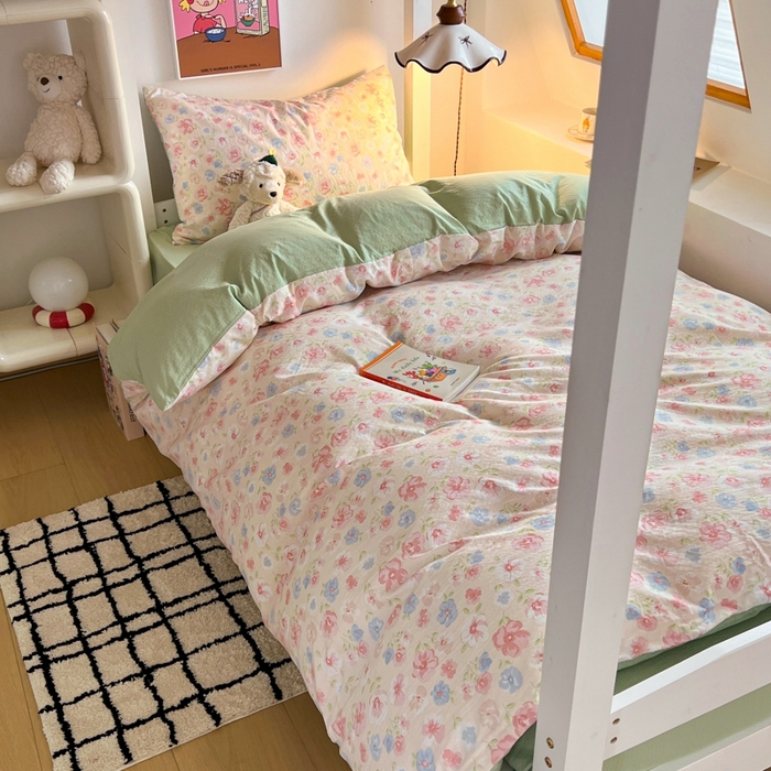 91家纺网 家纺一手货源 找家纺 妖妖家纺2025云感双层纱学生三件套 花影集