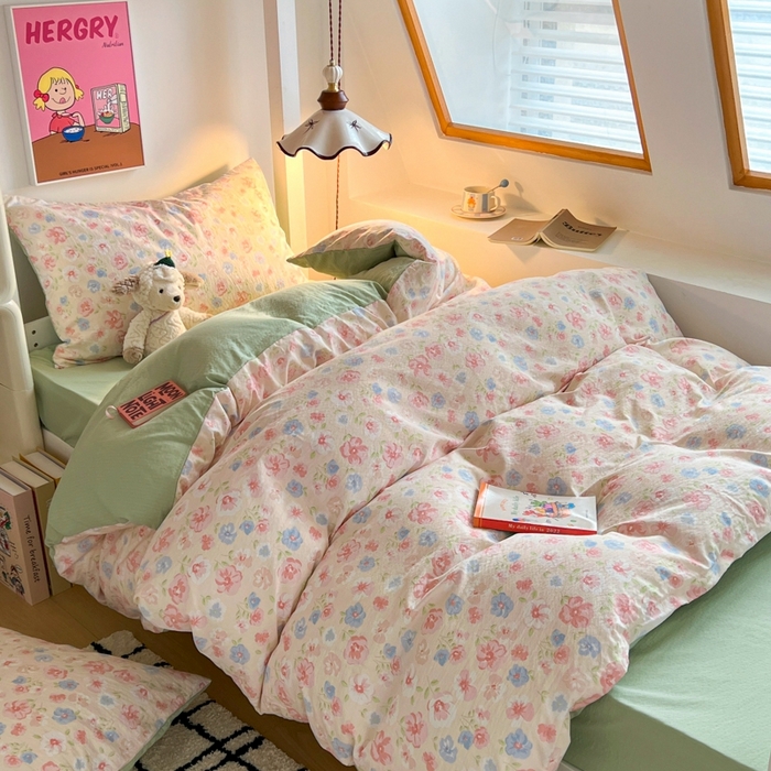 91家纺网 家纺一手货源 找家纺 妖妖家纺2025云感双层纱学生三件套 花影集