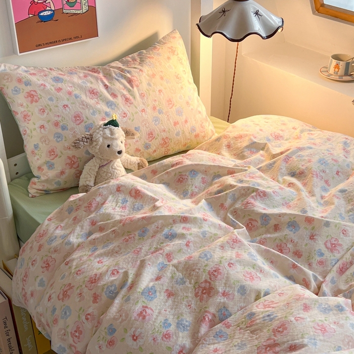 91家纺网 家纺一手货源 找家纺 妖妖家纺2025云感双层纱学生三件套 花影集