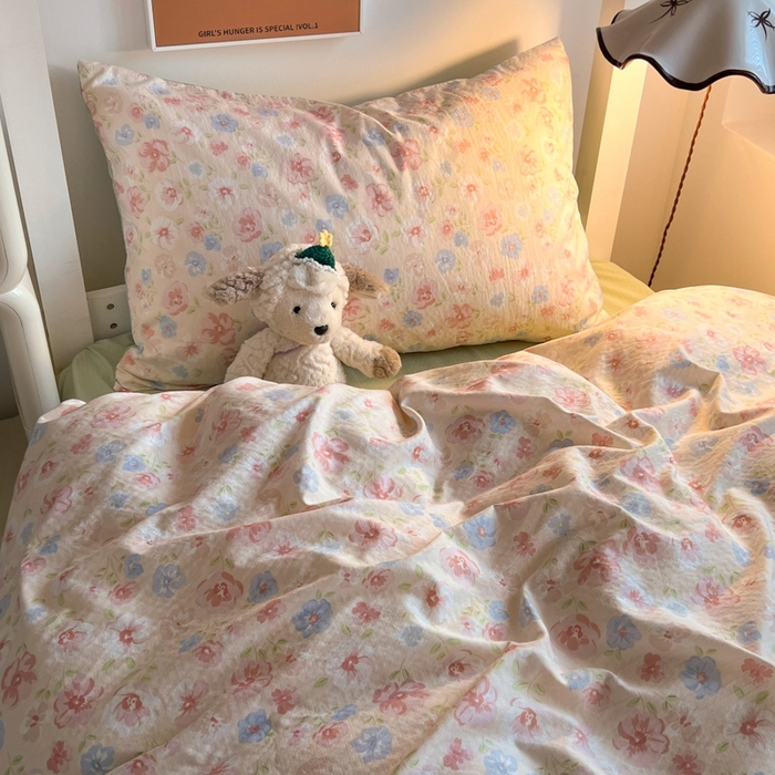 91家纺网 家纺一手货源 找家纺 妖妖家纺2025云感双层纱学生三件套 花影集