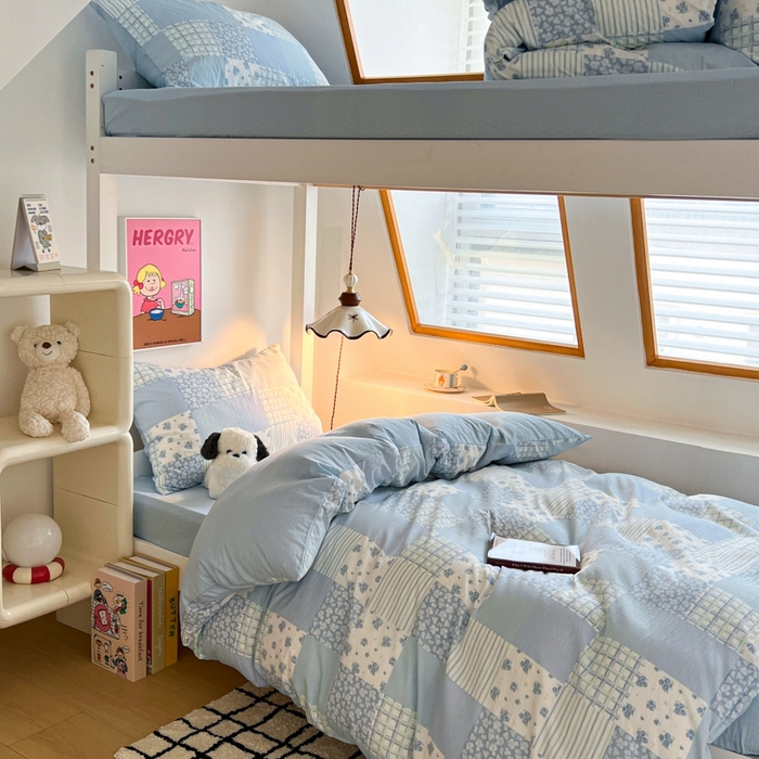 91家纺网 家纺一手货源 找家纺 妖妖家纺2025云感双层纱学生三件套 露华浓