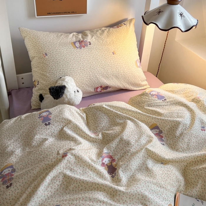 91家纺网 家纺一手货源 找家纺 妖妖家纺2025云感双层纱学生三件套 美美春游