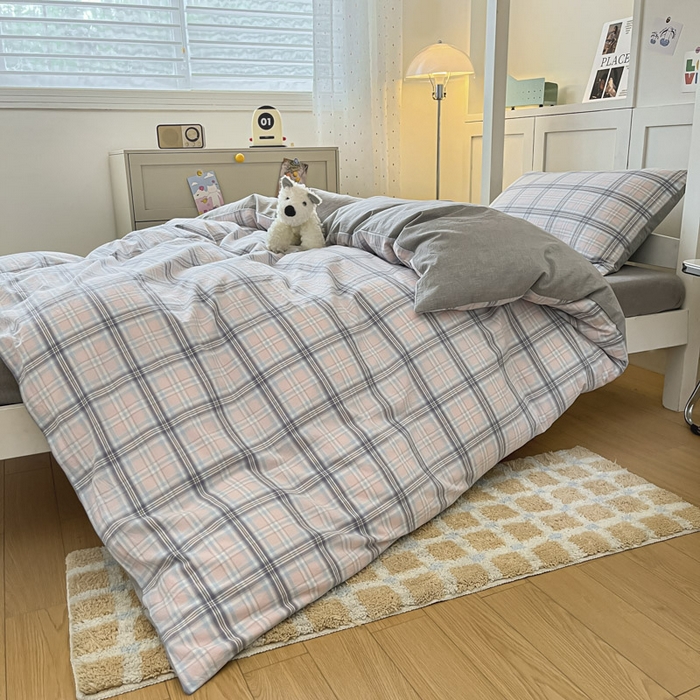 91家纺网 家纺一手货源 找家纺 ab家纺  2025新款40支A类水洗棉学生三件套 春野粉蓝