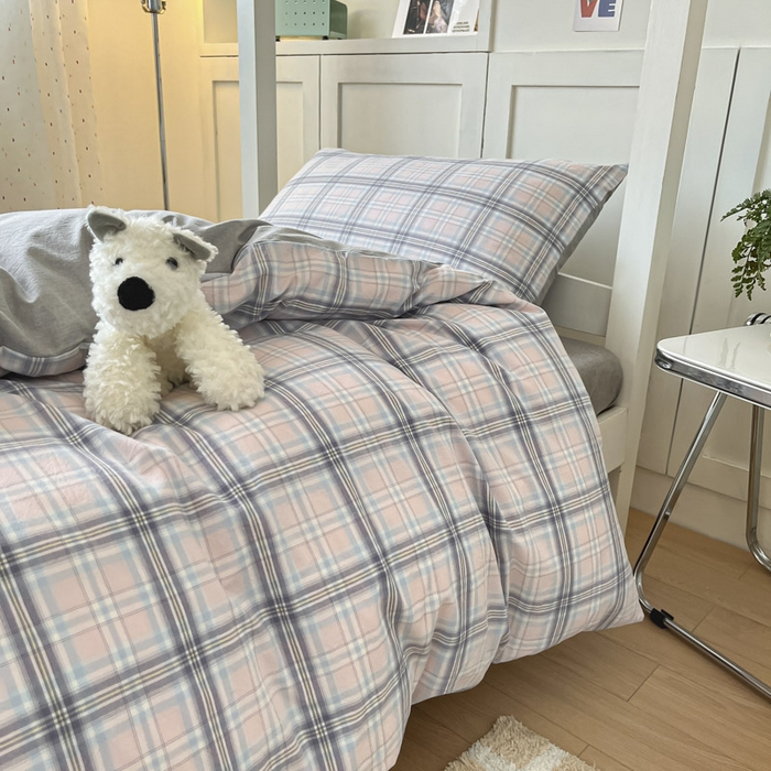 91家纺网 家纺一手货源 找家纺 ab家纺  2025新款40支A类水洗棉学生三件套 春野粉蓝