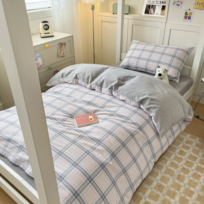 91家纺网 家纺一手货源 找家纺 ab家纺  2025新款40支A类水洗棉学生三件套 春野粉蓝