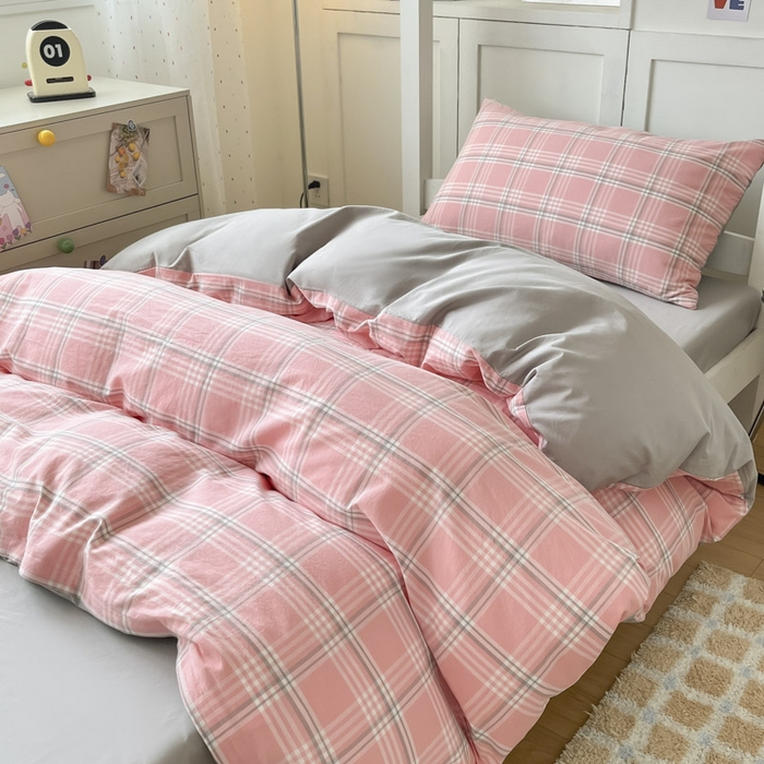 91家纺网 家纺一手货源 找家纺 ab家纺  2025新款40支A类水洗棉学生三件套 富士格-粉