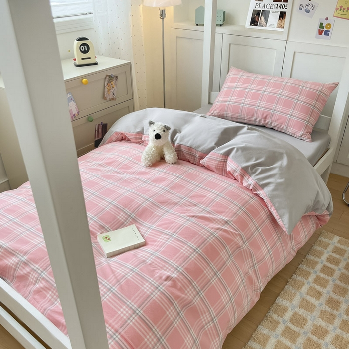 91家纺网 家纺一手货源 找家纺 ab家纺  2025新款40支A类水洗棉学生三件套 富士格-粉