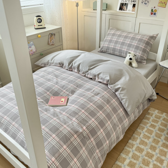 91家纺网 家纺一手货源 找家纺 ab家纺  2025新款40支A类水洗棉学生三件套 富士格-灰