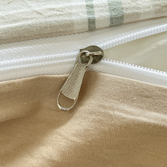 91家纺网 家纺一手货源 找家纺 ab家纺  2025新款40支A类水洗棉学生三件套 富士格-咖