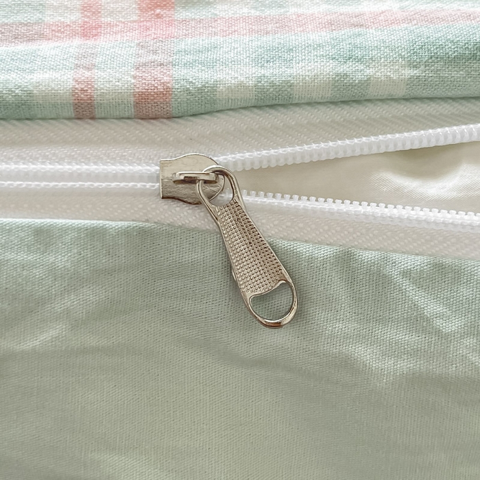 91家纺网 家纺一手货源 找家纺 ab家纺  2025新款40支A类水洗棉学生三件套 富士格-绿