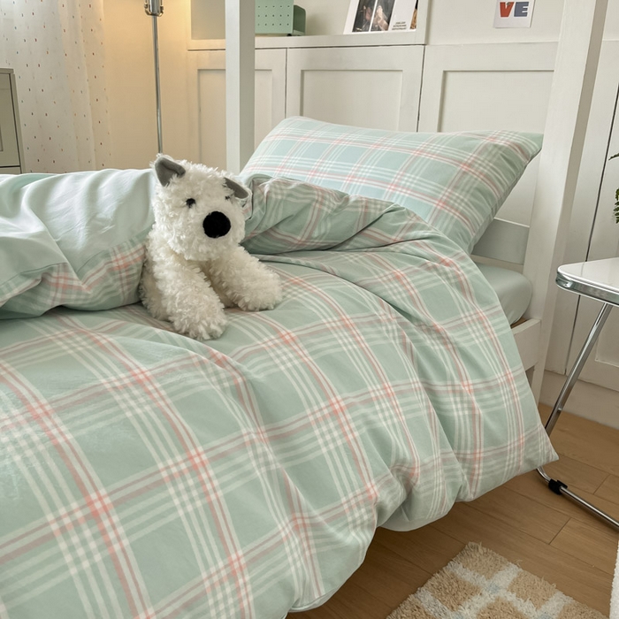 91家纺网 家纺一手货源 找家纺 ab家纺  2025新款40支A类水洗棉学生三件套 富士格-绿