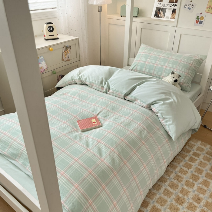 91家纺网 家纺一手货源 找家纺 ab家纺  2025新款40支A类水洗棉学生三件套 富士格-绿