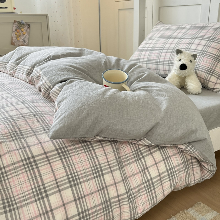 91家纺网 家纺一手货源 找家纺 ab家纺  2025新款40支A类水洗棉学生三件套 觅果-粉