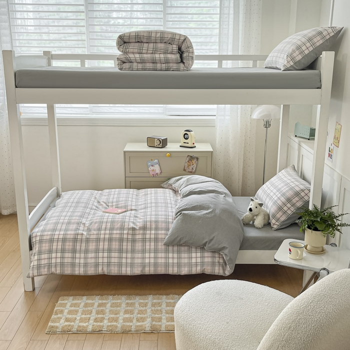 91家纺网 家纺一手货源 找家纺 ab家纺  2025新款40支A类水洗棉学生三件套 觅果-粉