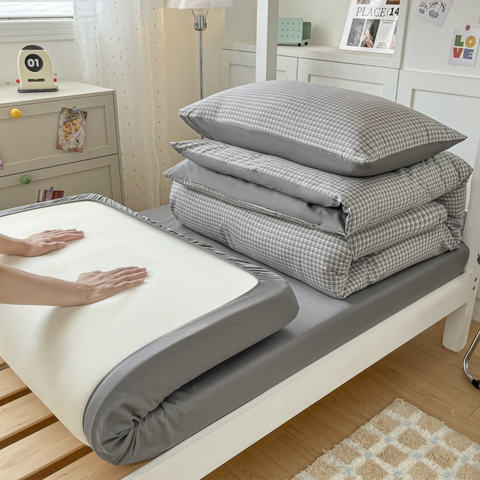 91家纺网 家纺一手货源 找家纺 ab家纺  2025新款40支A类水洗棉学生三件套 若兮-灰