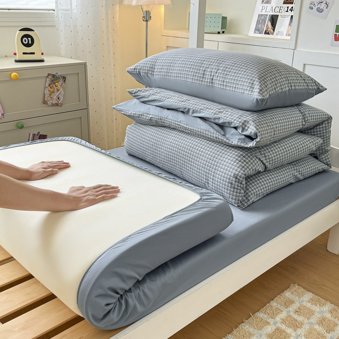 91家纺网 家纺一手货源 找家纺 ab家纺  2025新款40支A类水洗棉学生三件套 若兮-兰